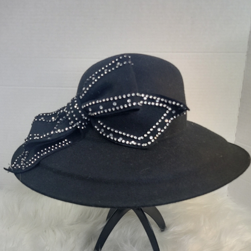 Fine Millinery Black Wool Wide Brim Derby Hat‎ with Rhinestone Bow